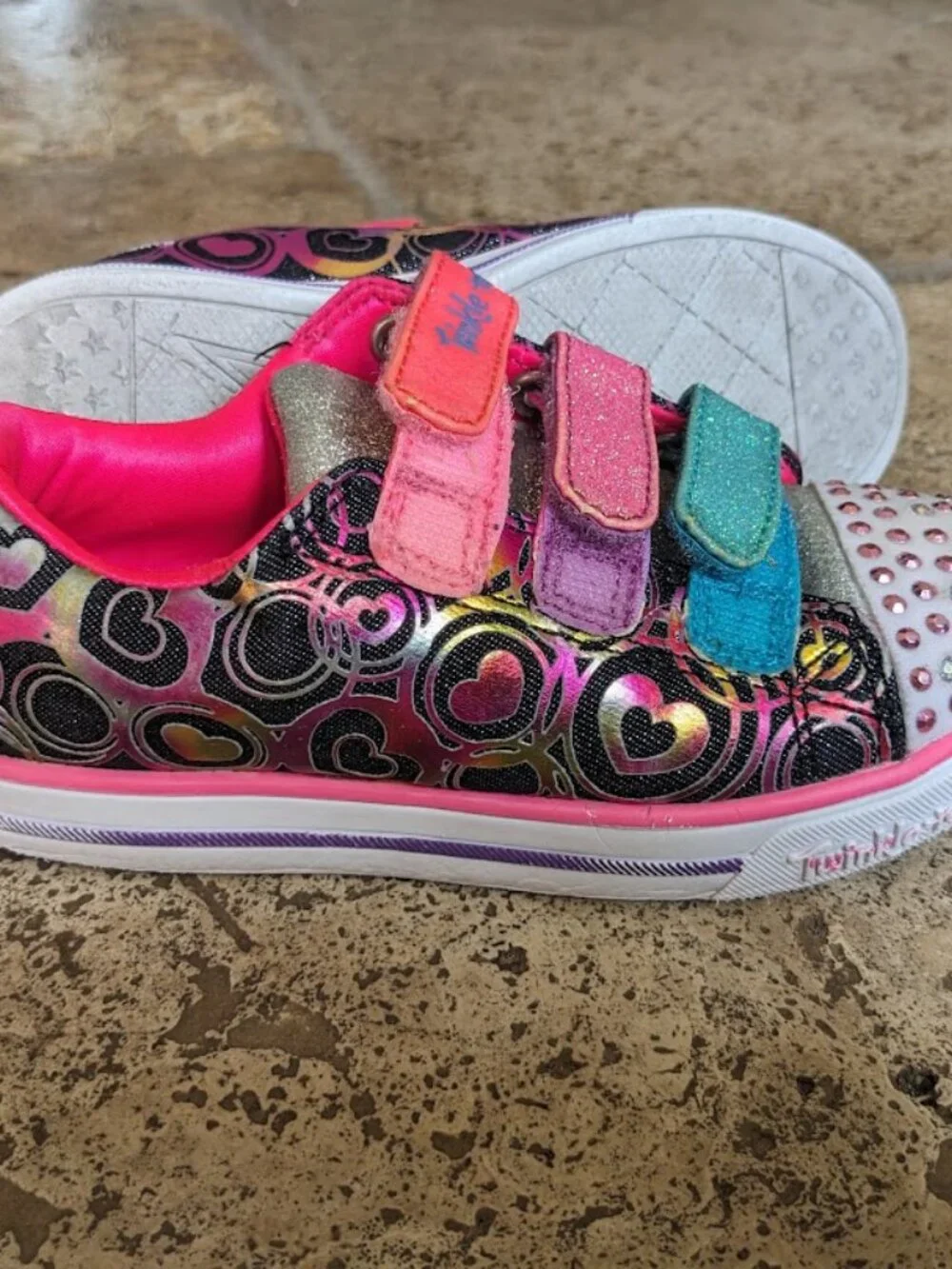 Skechers clean light
